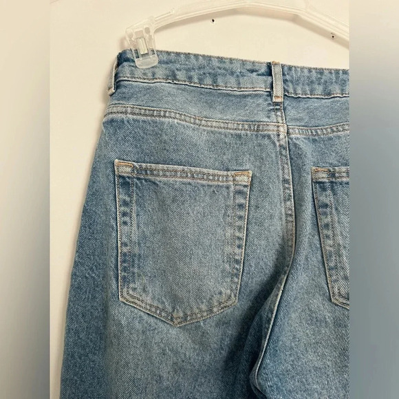 Zara 90s High Rise Straight Leg Distressed Denim size 4 - Picture 8 of 11
